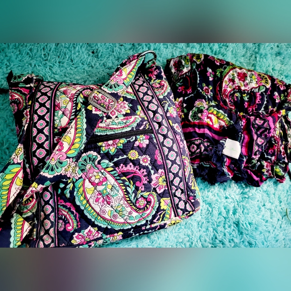 VERA BRADLEY PETAL PAISLEY Hipster Crossbody + Scarf/Shawl Fringe - Picture 3 of 12